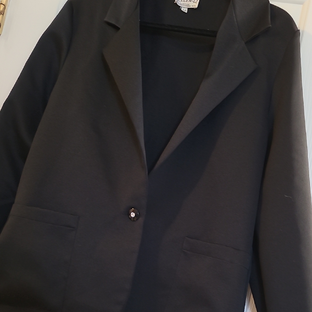 Ellen-D Black Single-Button Blazer